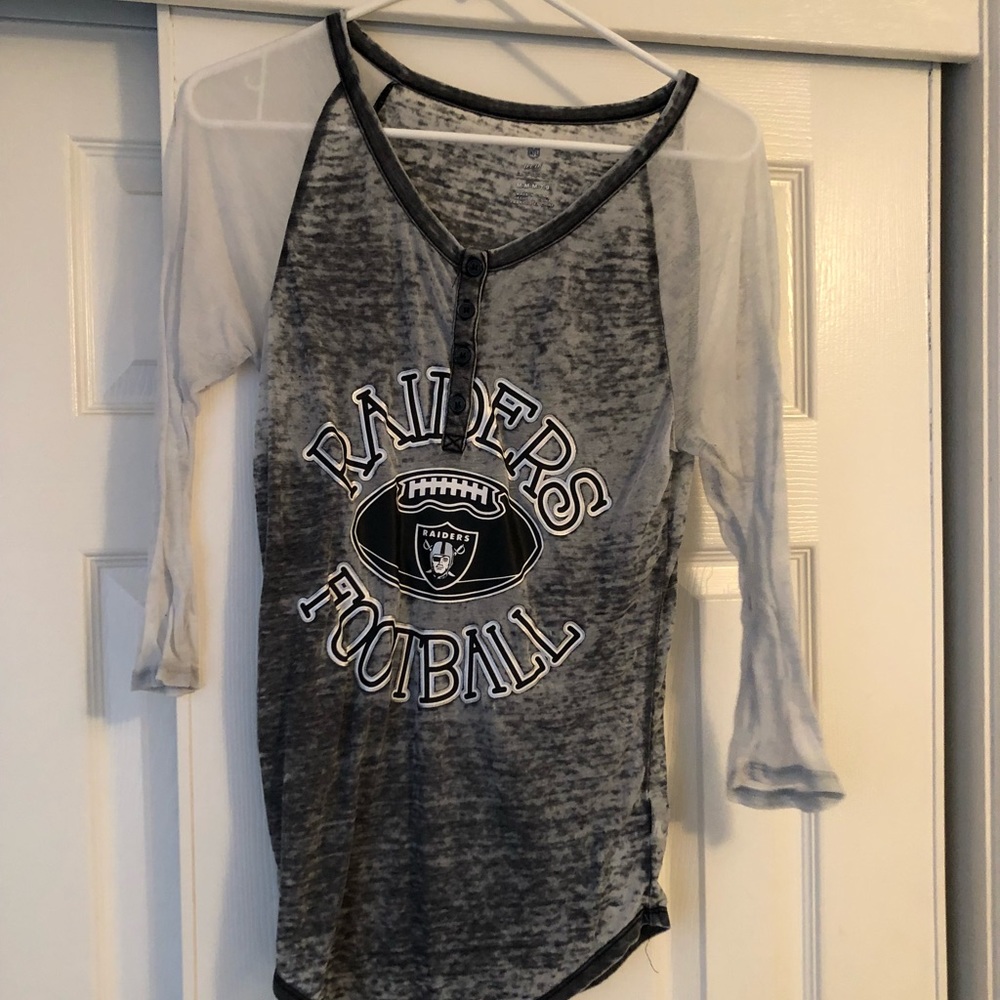 Raider top